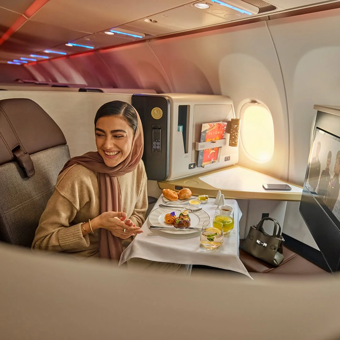 Fine dining culinary experience and premium champagne onboard Etihad Airways Business Class