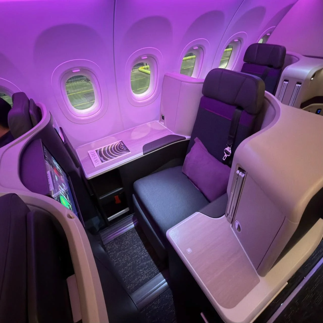 Thai Airways Business Class promotion for round-trip flights to Hong Kong Beijing and Seoul