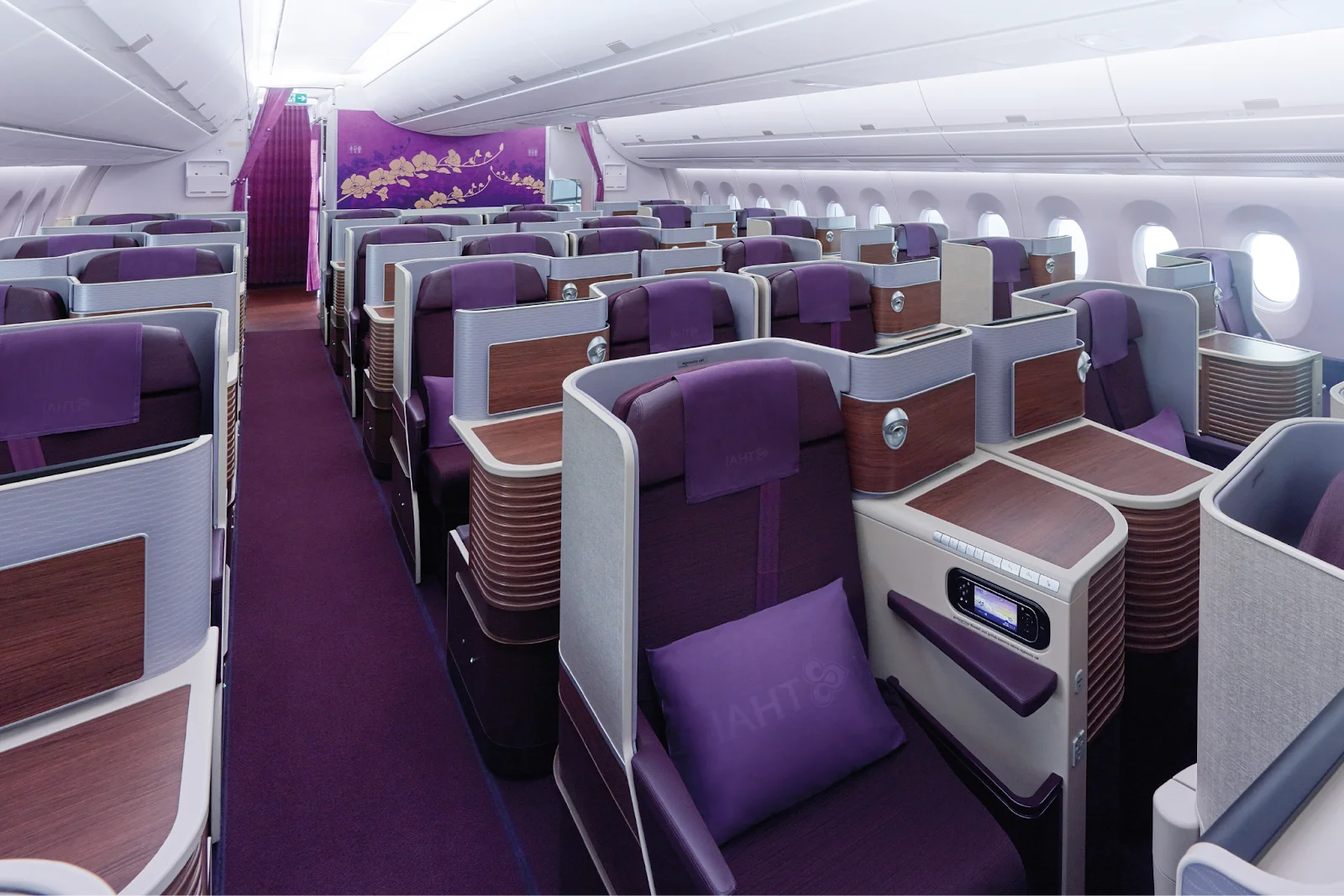 THAI Airways Royal Silk Class flat-bed seat comfort for long-haul flights